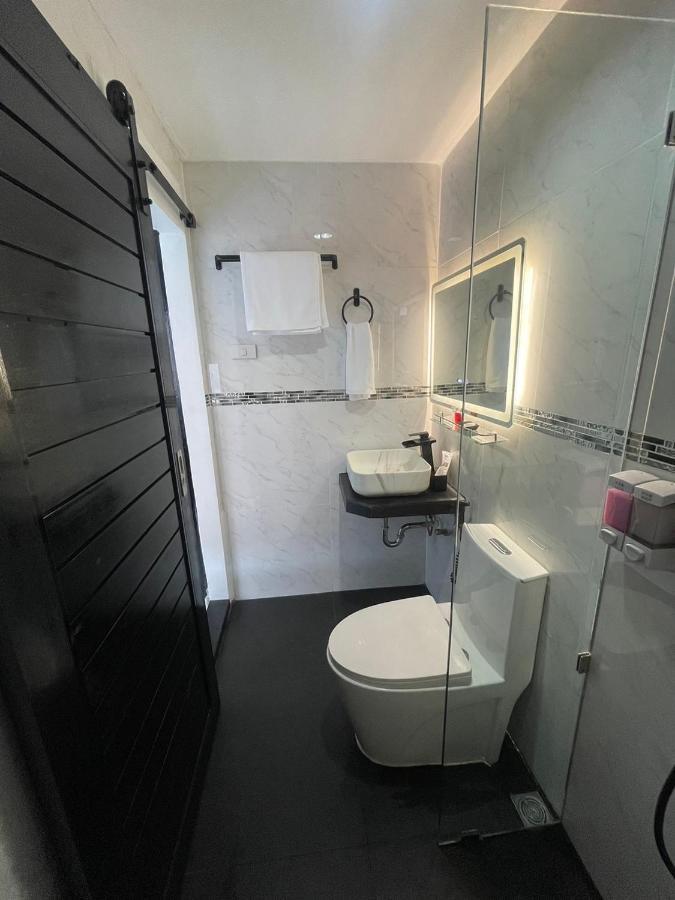 Thonglor Suites Hotel Bangkok Eksteriør billede